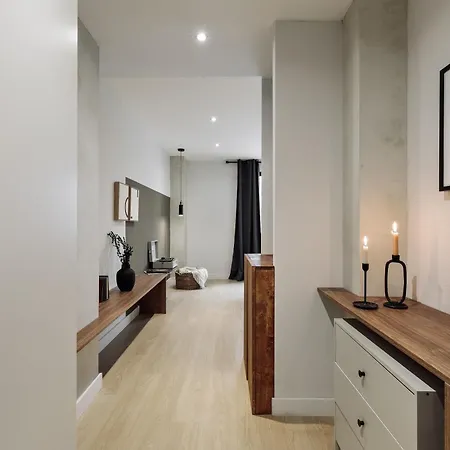 Aiguablava - 1 Bedroom And Pool In Pedralbes Barcelona