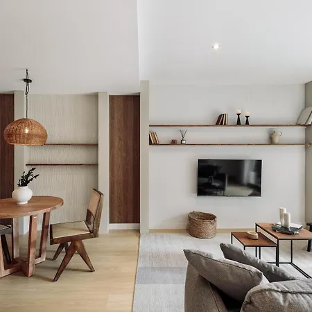 Aiguablava - 1 Bedroom And Pool In Pedralbes Apartment Barcelona