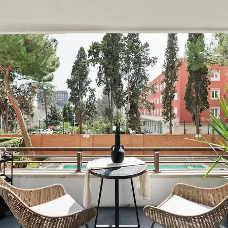 Aiguablava - 1 Bedroom And Pool In Pedralbes Apartment Barcelona